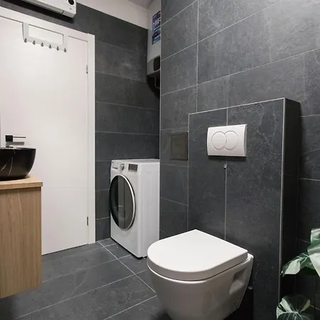 Apartamento Lumi's Perfect Place Near With Garden & Free Public Parking